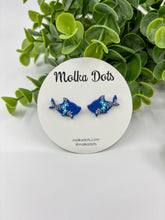 Load image into Gallery viewer, St Peter&#39;s Primary School Collins Sharks House Stud Earrings