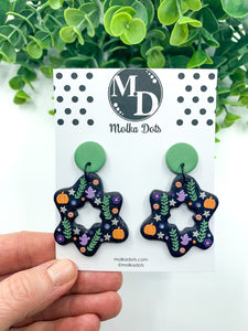 Halloween *STUD ONLY* Ghosts, Pumpkins & Stars Circle and Wiggle Donut Dangle Earrings (#984)